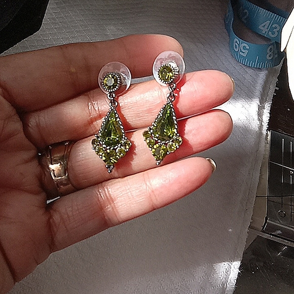 Tourmaline Drop Earrings, Gorgeous hand cut gemstones, Posts,NWOT - Picture 1 of 3